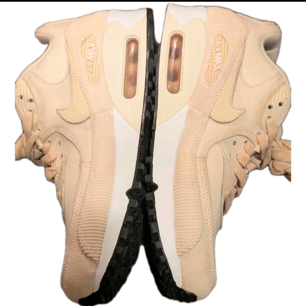 Nike Women's Size 7 Air Max 90 LEA Guava Ice/Black-White Discontinued